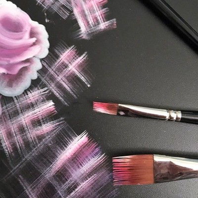 The Face Painting Shop 1-4 Inch Rake Brush The Face Painting Shop 1-4 Inch Rake Brush